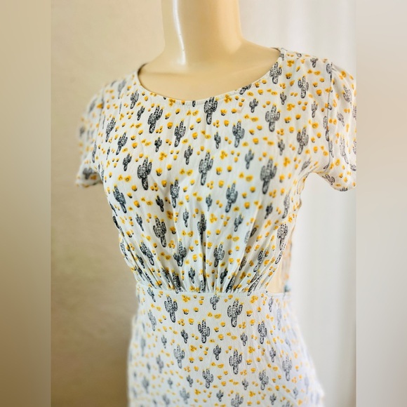 For Love & Lemons -  Mojave Cactus Mini dress - Size XS 
Offers are welcome!! - Picture 7 of 12